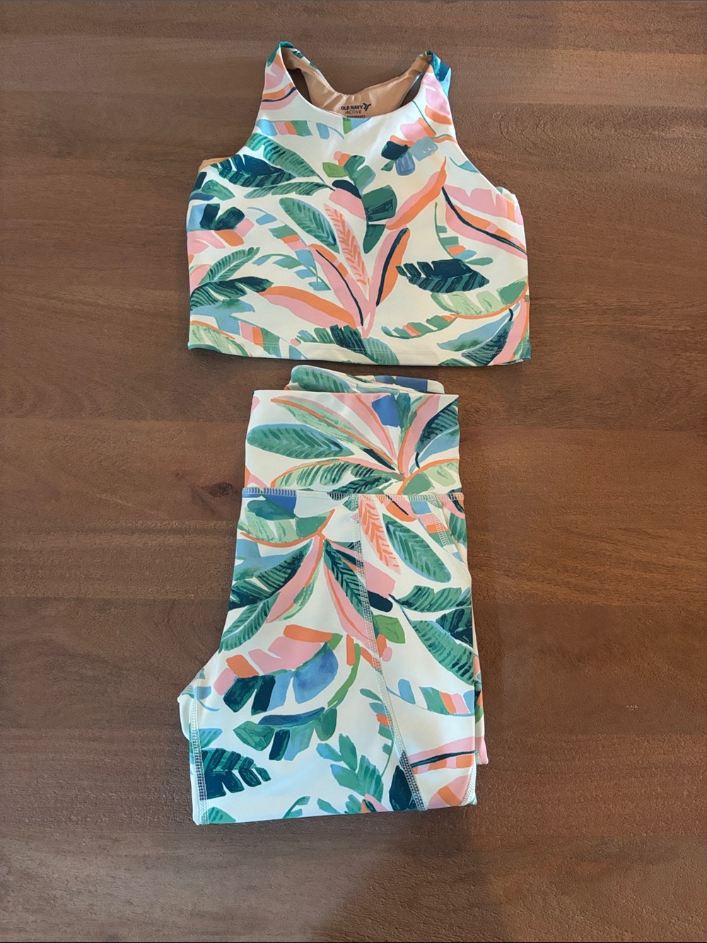 Old Navy Tropical Leaf Active Set - Green, Pink, Blue